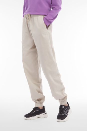 Women's jogger trousers in garment-dyed poplin fabric