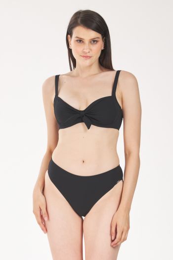 D cup bikini and high-waisted briefs for women