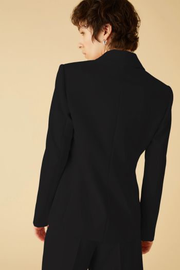 Structured single-breasted blazer for women